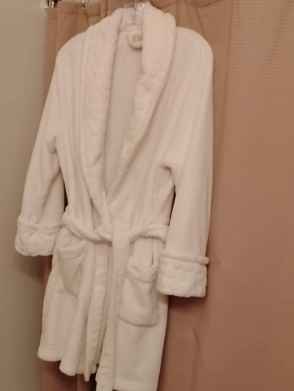 Plush White Faux Fur Shawl Collar Bathrobe with Belt